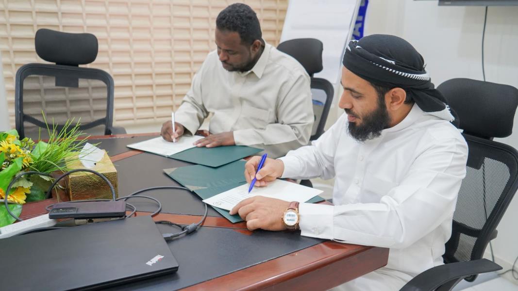 اتفاقية شراكة بين ينابيع الخير وصنائع المعروف لتعزيز الاستجابة الإنسانية