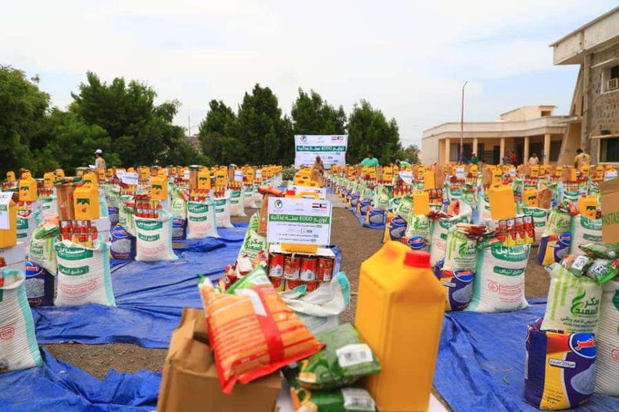 Funded by the Kuwait Relief Society, Yanabia Al-Khair Charity launches the distribution of 1,000 baskets in Lahj